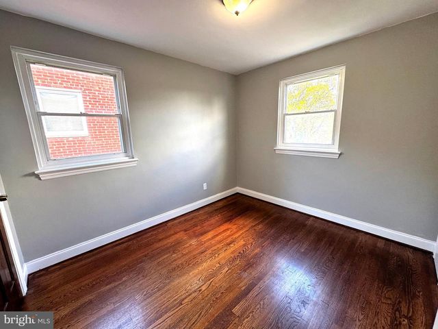 624 JEFFERSON ST NE, Washington, DC 20011