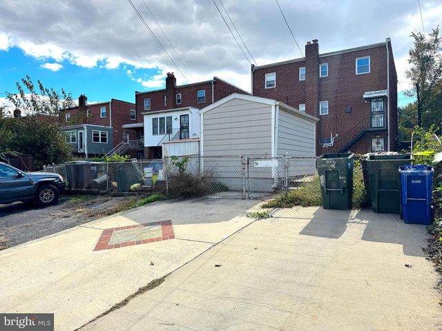 624 JEFFERSON ST NE, Washington, DC 20011