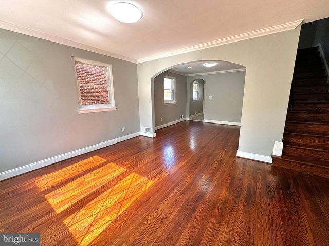 624 JEFFERSON ST NE, Washington, DC 20011