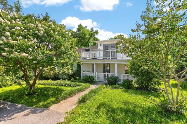 3008 Lakeshore Dr, Old Hickory, TN 37138