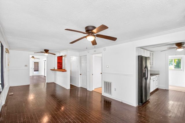 3008 Lakeshore Dr, Old Hickory, TN 37138