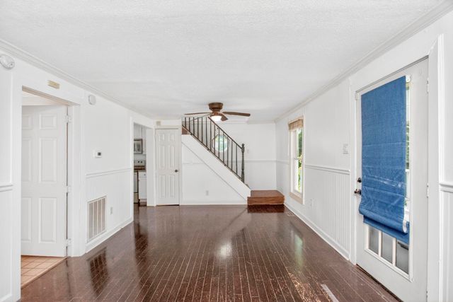3008 Lakeshore Dr, Old Hickory, TN 37138