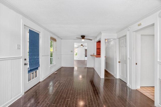 3008 Lakeshore Dr, Old Hickory, TN 37138