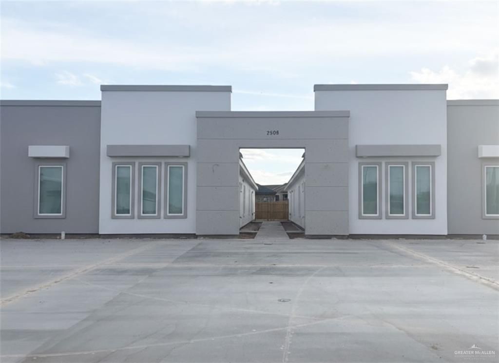 2712 E Harrison Avenue 4, Alton, TX 78573