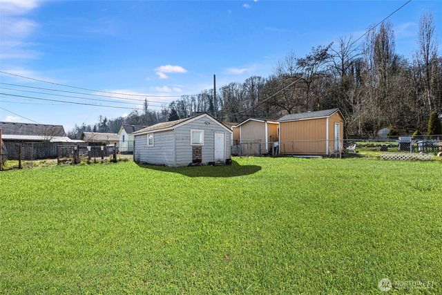 1428 E 32nd Street, Tacoma, WA 98404