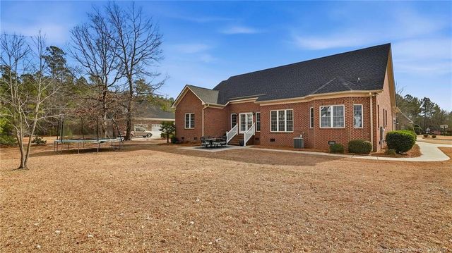 5204 Pin Oak Drive, Lumberton, NC 28358