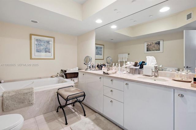 16500 Collins Avenue 2055, Sunny Isles Beach, FL 33160