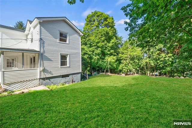 20 Ella Street, Bloomingdale, NJ 07403