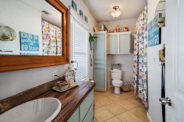 13659 Todd Road, Winnie, TX 77665