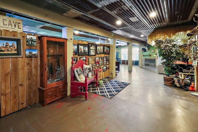 13659 Todd Road, Winnie, TX 77665