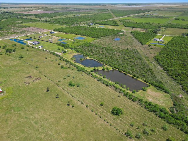 13659 Todd Road, Winnie, TX 77665
