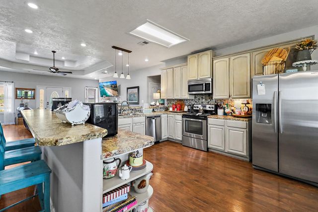 13659 Todd Road, Winnie, TX 77665