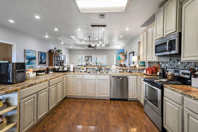 13659 Todd Road, Winnie, TX 77665