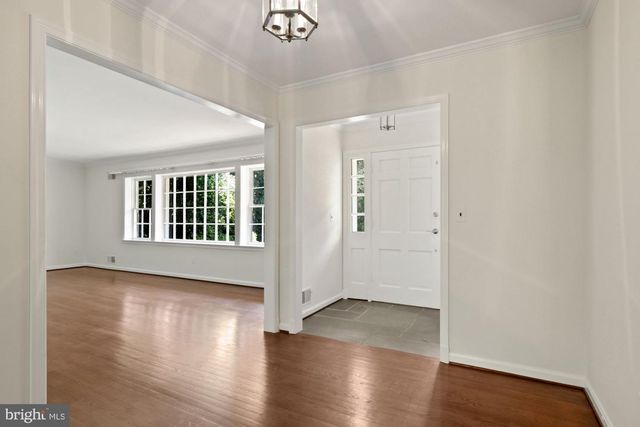 11009 CRIPPLEGATE RD, Potomac, MD 20854