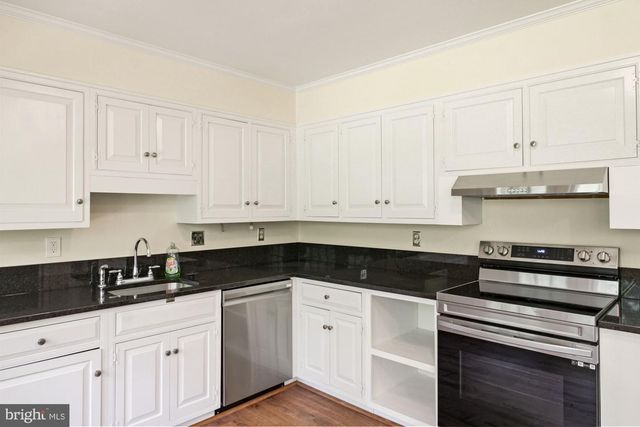 11009 CRIPPLEGATE RD, Potomac, MD 20854