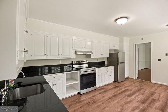 11009 CRIPPLEGATE RD, Potomac, MD 20854