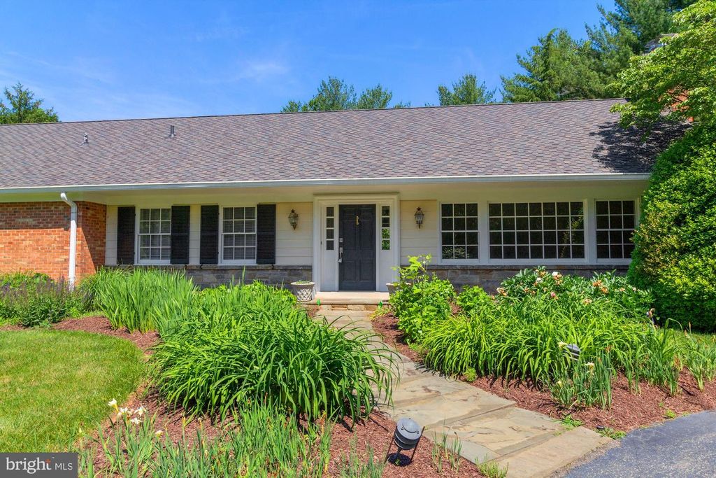 11009 CRIPPLEGATE RD, Potomac, MD 20854
