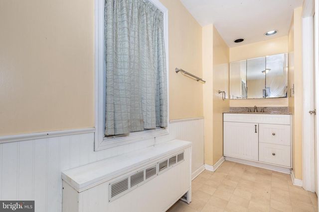 2685 DAY SPRING DR, Hampstead, MD 21074