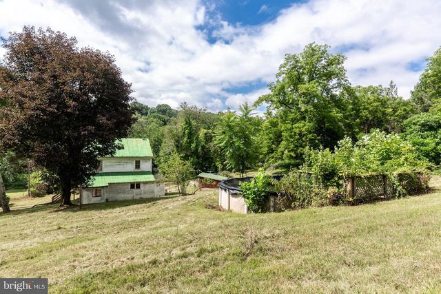 2685 DAY SPRING DR, Hampstead, MD 21074