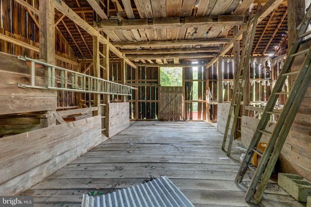 2685 DAY SPRING DR, Hampstead, MD 21074