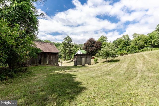2685 DAY SPRING DR, Hampstead, MD 21074