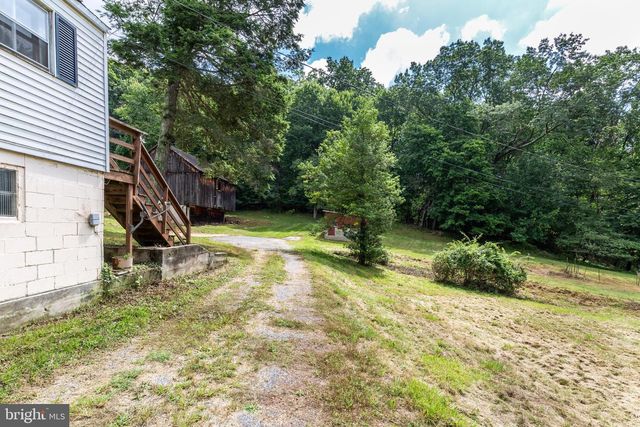 2685 DAY SPRING DR, Hampstead, MD 21074