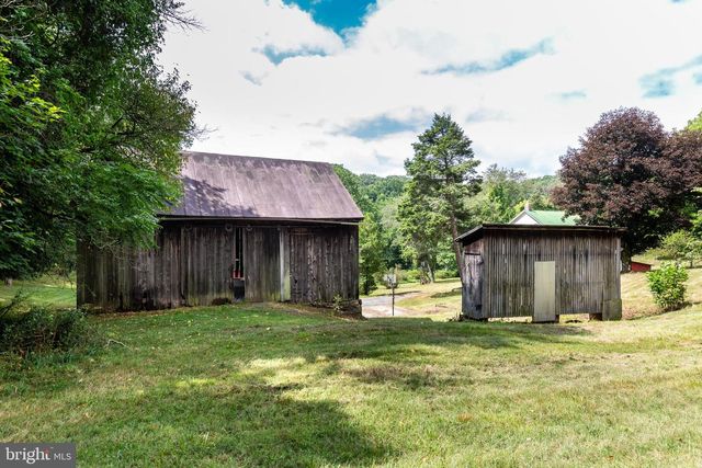 2685 DAY SPRING DR, Hampstead, MD 21074