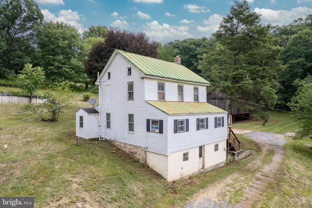 2685 DAY SPRING DR, Hampstead, MD 21074
