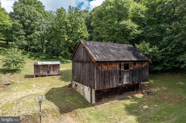 2685 DAY SPRING DR, Hampstead, MD 21074