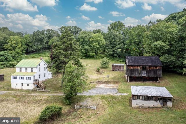 2685 DAY SPRING DR, Hampstead, MD 21074