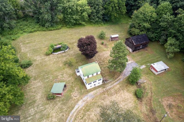 2685 DAY SPRING DR, Hampstead, MD 21074