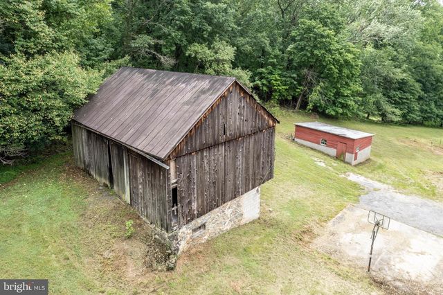 2685 DAY SPRING DR, Hampstead, MD 21074