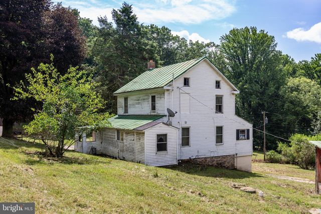 2685 DAY SPRING DR, Hampstead, MD 21074