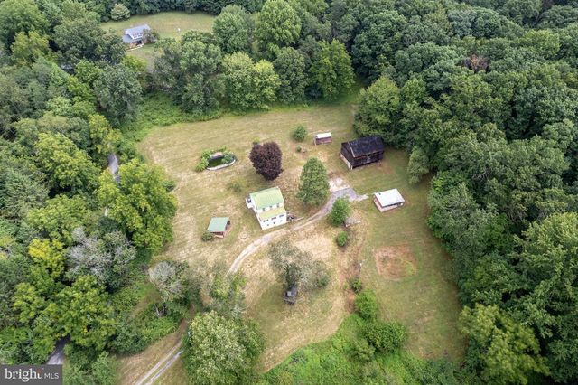 2685 DAY SPRING DR, Hampstead, MD 21074