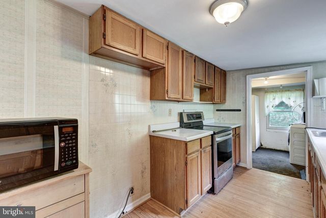 2685 DAY SPRING DR, Hampstead, MD 21074
