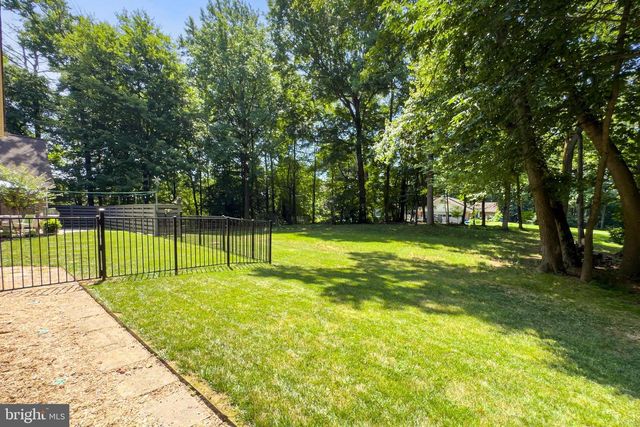 12905 WESTBROOK DR, Fairfax, VA 22030