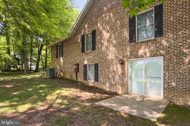 12905 WESTBROOK DR, Fairfax, VA 22030