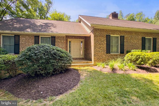 12905 WESTBROOK DR, Fairfax, VA 22030