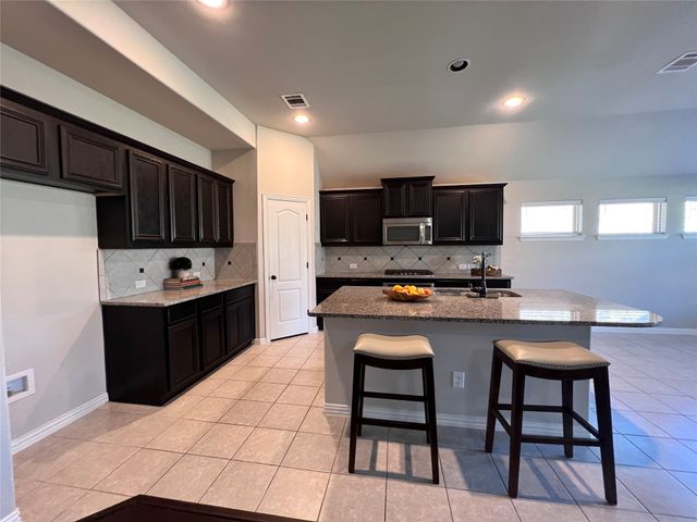 4333 Old Grove Way, Fort Worth, TX 76244