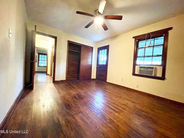 3148 Sylvester Drive, Jackson, MS 39212