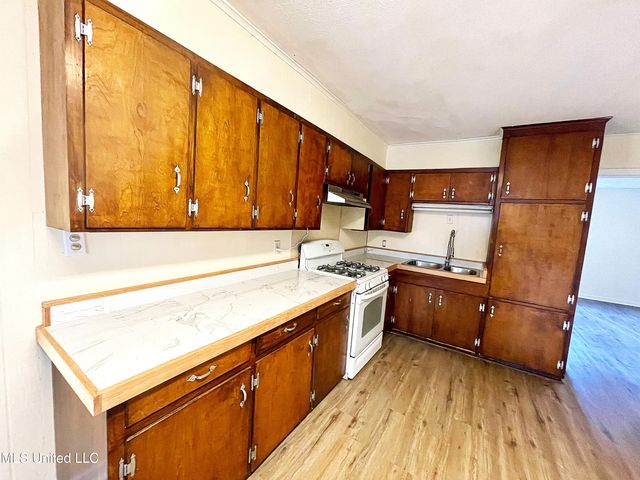 3148 Sylvester Drive, Jackson, MS 39212