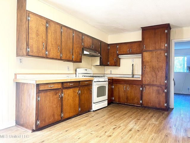 3148 Sylvester Drive, Jackson, MS 39212