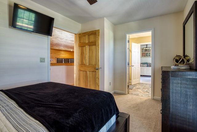 810 Oakley Way, Gatlinburg, TN 37738