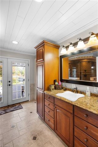 851 Holloway Church Road, Lexington, NC 27292