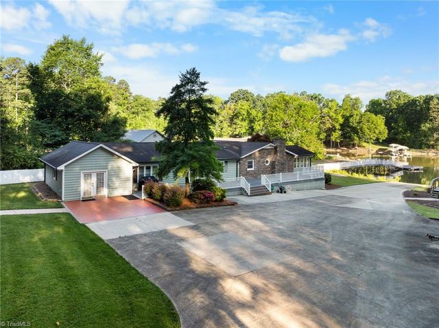 851 Holloway Church Road, Lexington, NC 27292