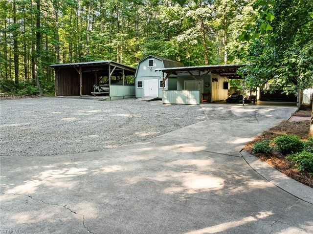 851 Holloway Church Road, Lexington, NC 27292