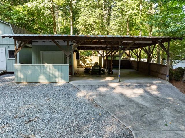851 Holloway Church Road, Lexington, NC 27292