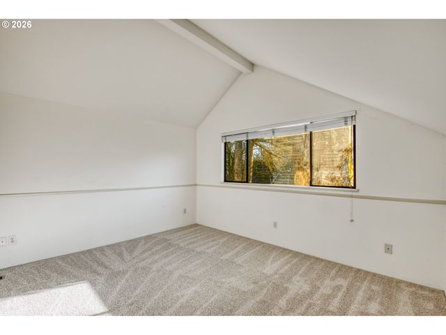 9731 Sw LONDON Ct, Portland, OR 97223