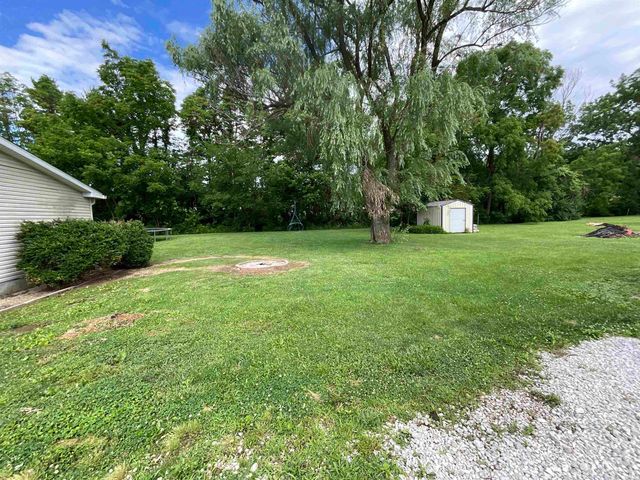 67 S Sunnyside Lane, Spencer, IN 47460