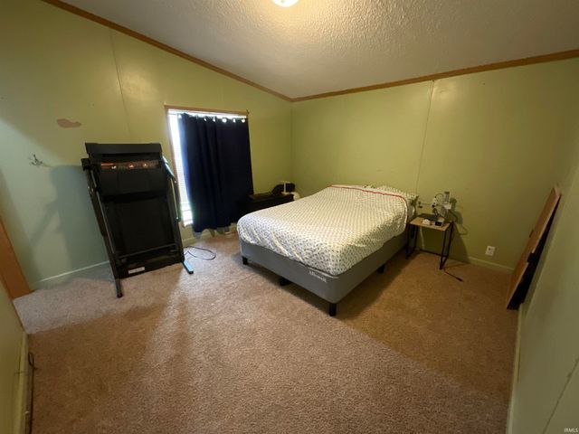 67 S Sunnyside Lane, Spencer, IN 47460